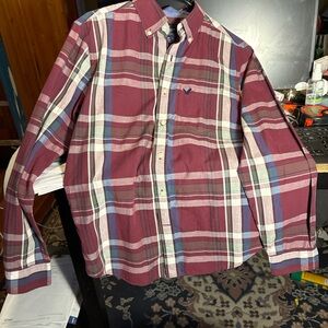 American Eagle Outfitters Plaid Shirt Burgundy, Blue, 2 Men’s Size Small